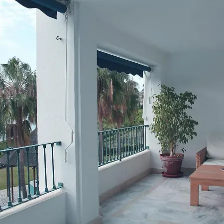 Apartment Mit Terrasse, Pool Und Garten *